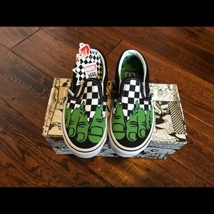 Hulk Marvel Classic Checkerboard Vans - Kids 10.5